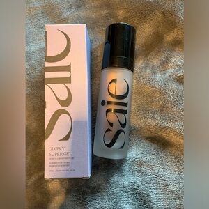 SAIE Glowy Super Gel Lightweight Dewy Multipurpose Illuminator: Sunglow.  30ml